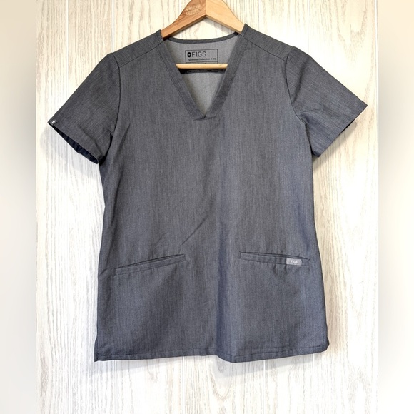 FIGS Technical Collection SIze XS Gray Scrub Top EUC - Picture 1 of 3